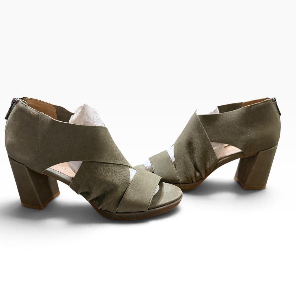 Eileen Fisher Womens 8.5 Olive Green Leather Crisscross Block Heel Sandals Zip
